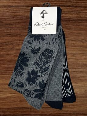 Robert Graham Men’s 3-Pack Dress Socks. One Size